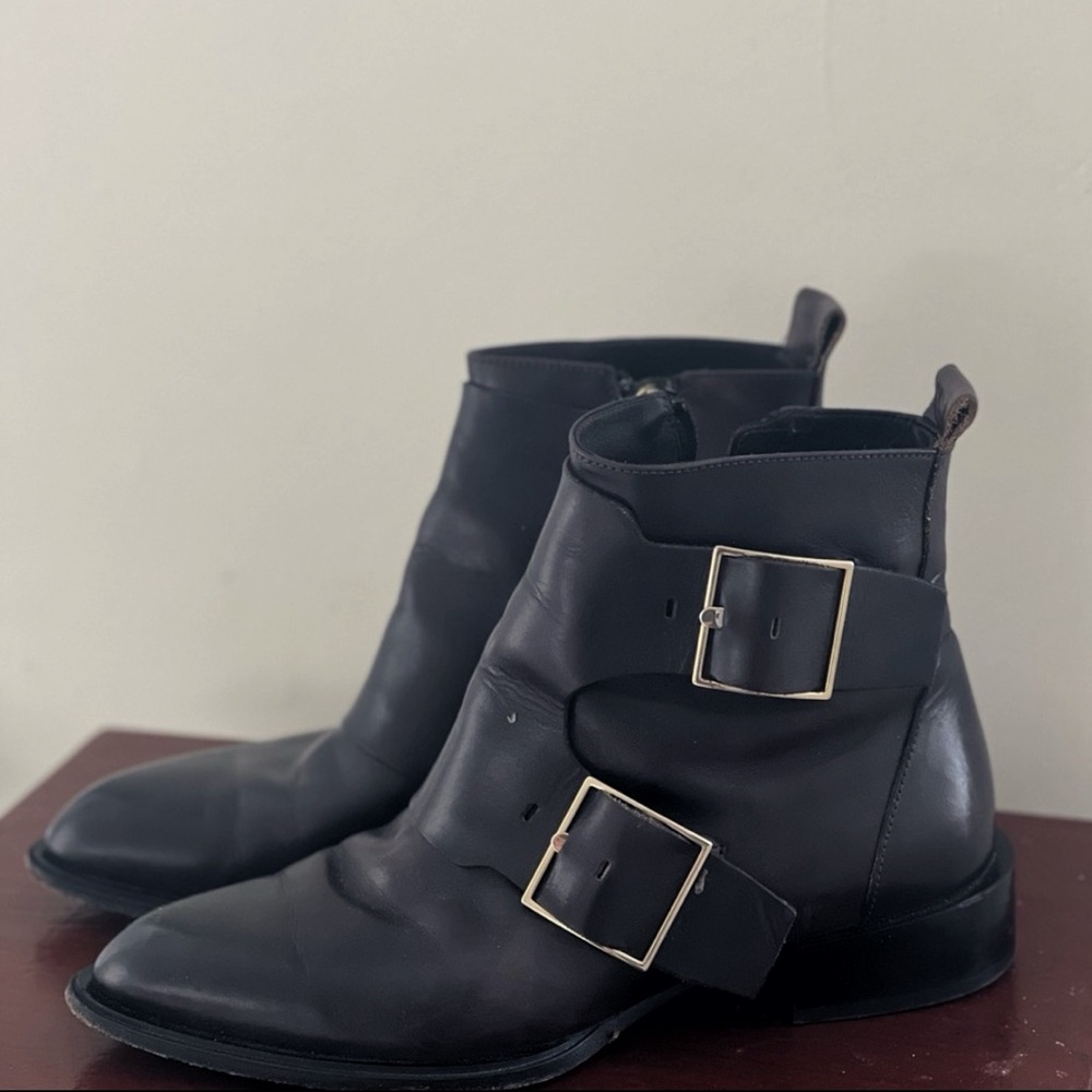 Capezzani Italian-Made Black Leather Boots w Buckles Leather Boots | Size 38